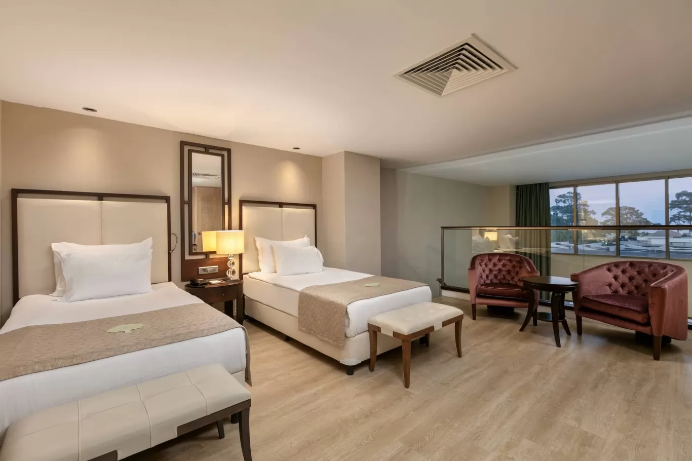 PLATINUM-MAISONETTE SUITE EXECUTIVE / MEERSEITE (MIT PRIVATEM POOL)